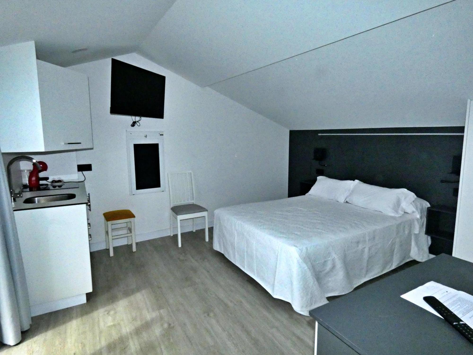 Apartamentos Dabarca Комбарро Экстерьер фото